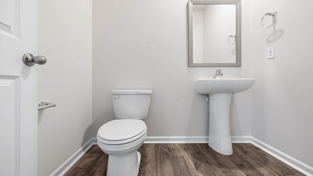 Image 28 of a home in Waverly Station.