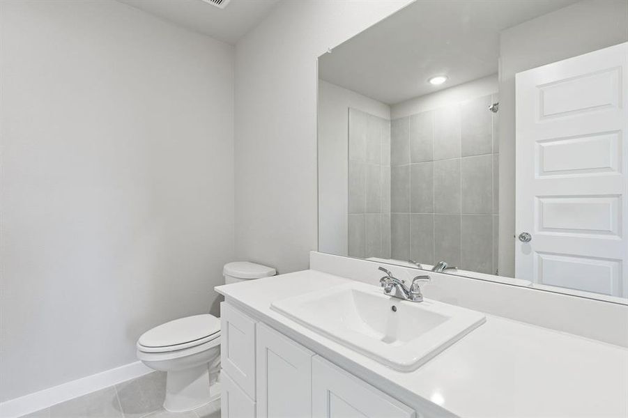 Image 36 of a home in Lone Oak. Image 36 of a home in Lone Oak.