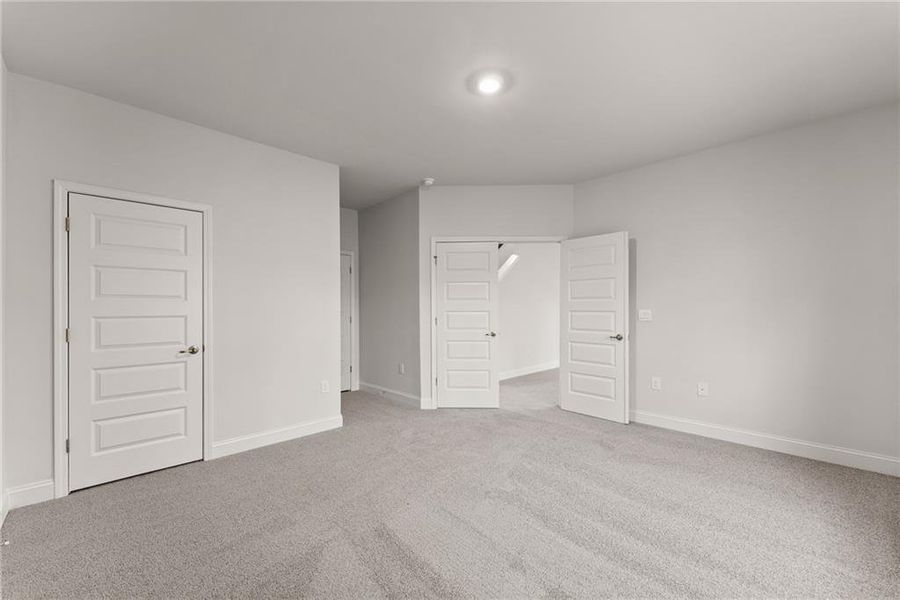 Spacious, unfurnished interior of a new home in Magnolia Villas, Cornelia (Image 25).