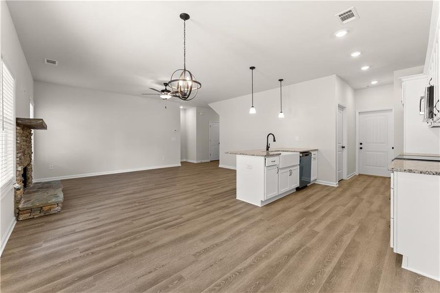 Spacious, unfurnished interior of a new home in , Lula (Image 38).