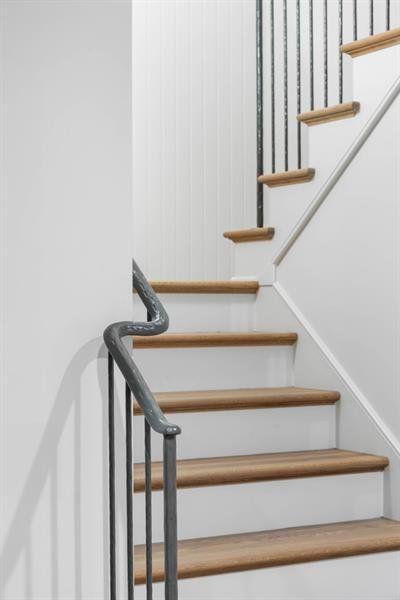 Spacious, unfurnished interior of a new home in , Atlanta (Image 29).