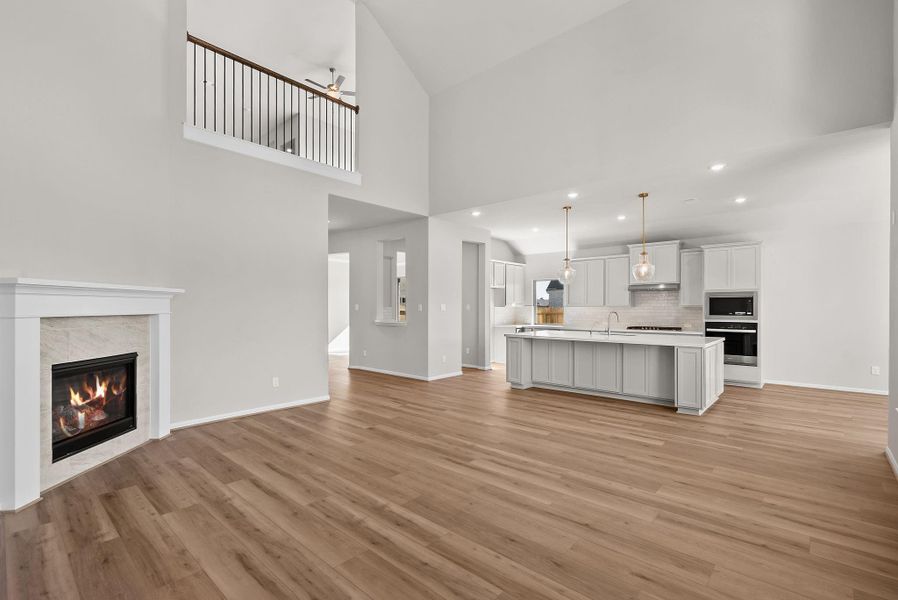 Spacious, unfurnished interior of a new home in , Conroe (Image 26).