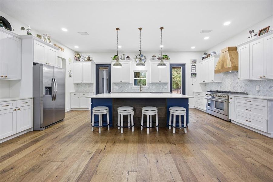 Furnished interior view inside a new home in , Belleview (Image 37). Furnished interior view inside a new home in , Belleview (Image 37).