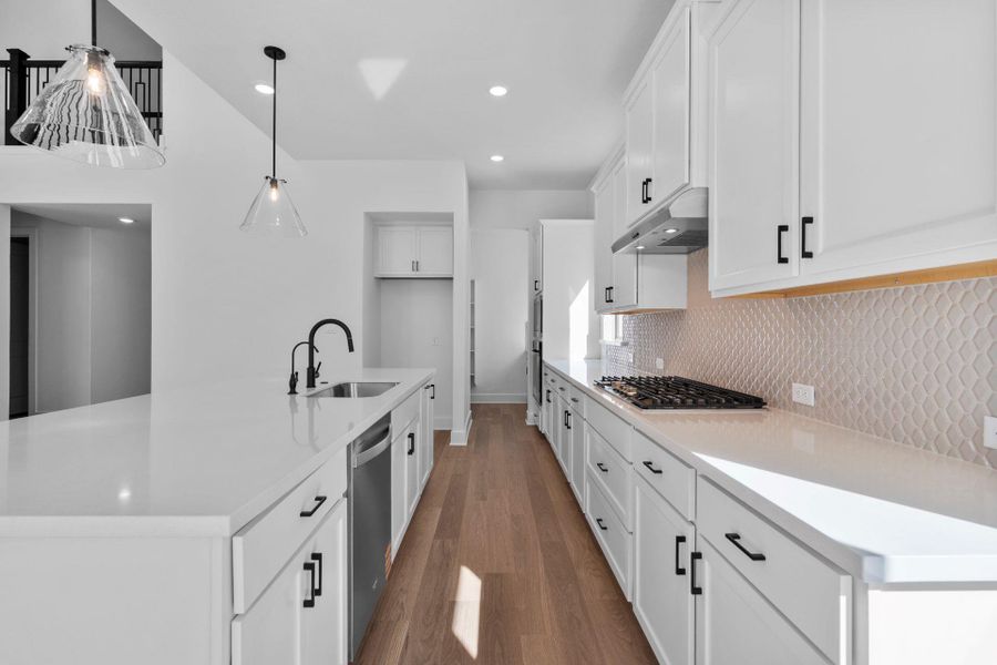 Stunning finishes in Light & Bright Kitchen