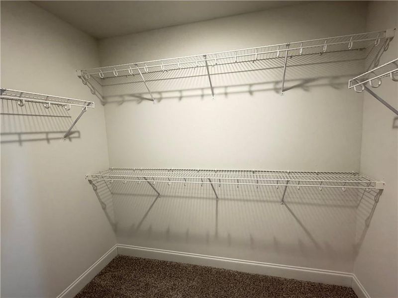 Spacious, unfurnished interior of a new home in , Jefferson (Image 50).