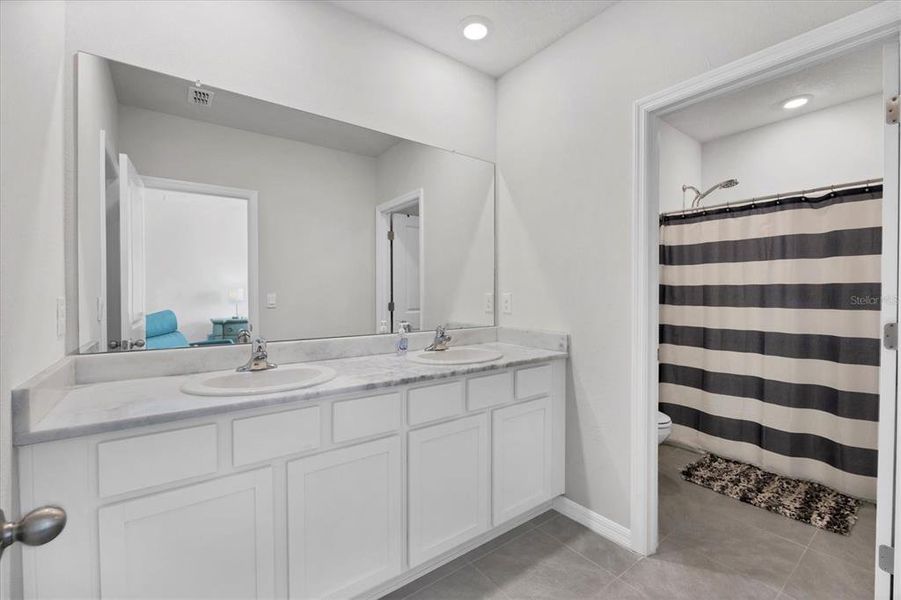 Furnished interior view inside a new home in Braden Pointe, Bradenton (Image 33). Furnished interior view inside a new home in Braden Pointe, Bradenton (Image 33).