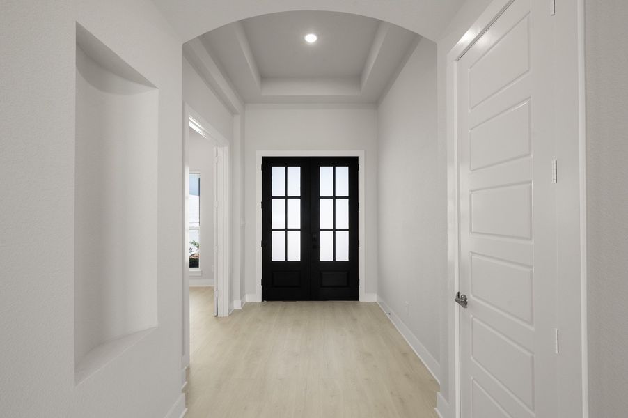 Spacious, unfurnished interior of a new home in Byrum Ranch - 1 Acre Lots, Maypearl (Image 15).
