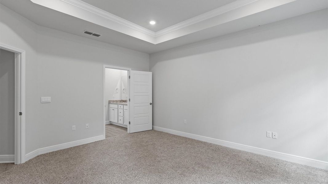 Spacious, unfurnished interior of a new home in Greystone, Crawfordville (Image 29).