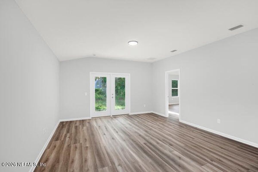Spacious, unfurnished interior of a new home in , Satsuma (Image 20).