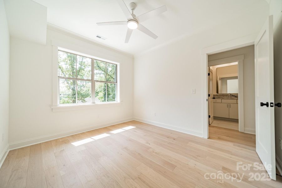Spacious, unfurnished interior of a new home in , Charlotte (Image 19).