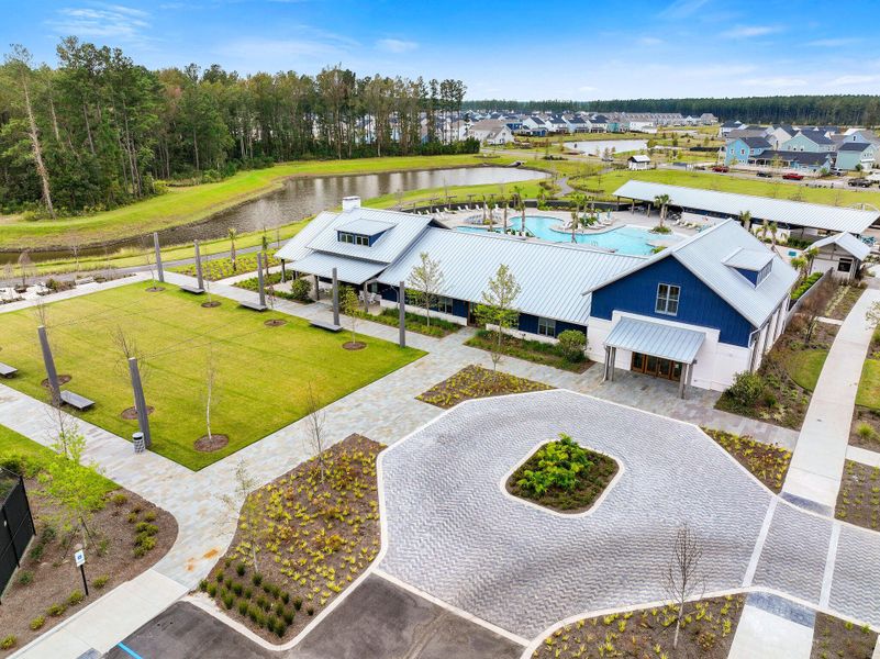 Community amenities in , Summerville (Image 41).