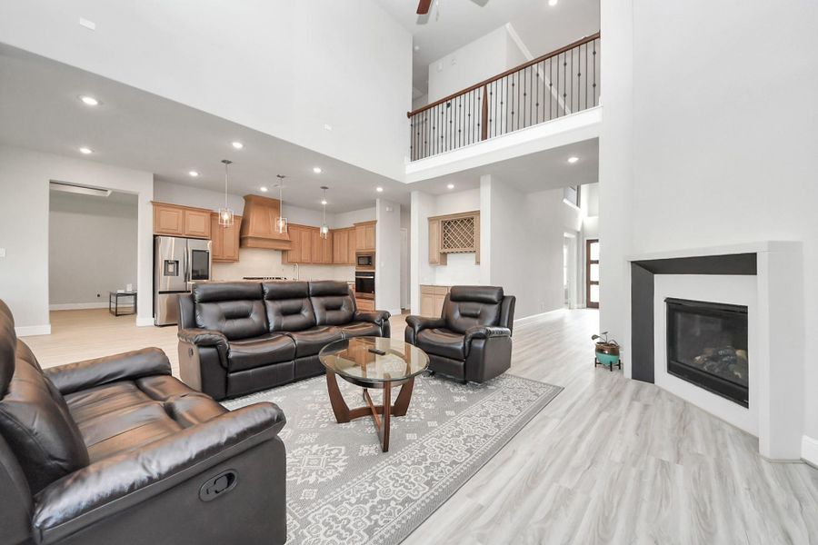 Furnished interior view inside a new home in Sienna 70', Missouri City (Image 6). Furnished interior view inside a new home in Sienna 70', Missouri City (Image 6).