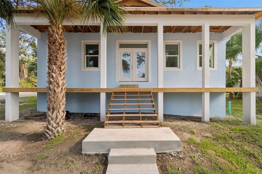 Exterior details and patio area of a home in , Crystal Beach (Image 12).