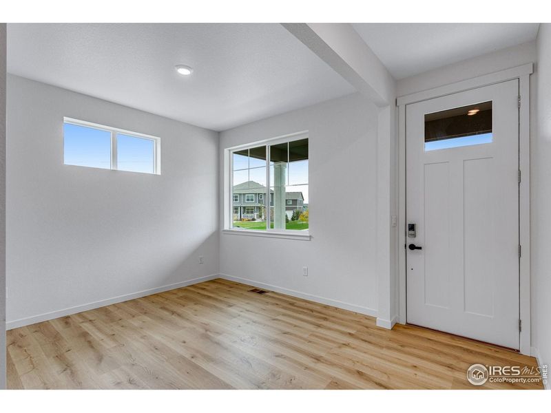 Spacious, unfurnished interior of a new home in Hansen Farm, Fort Collins (Image 28). Spacious, unfurnished interior of a new home in Hansen Farm, Fort Collins (Image 28).