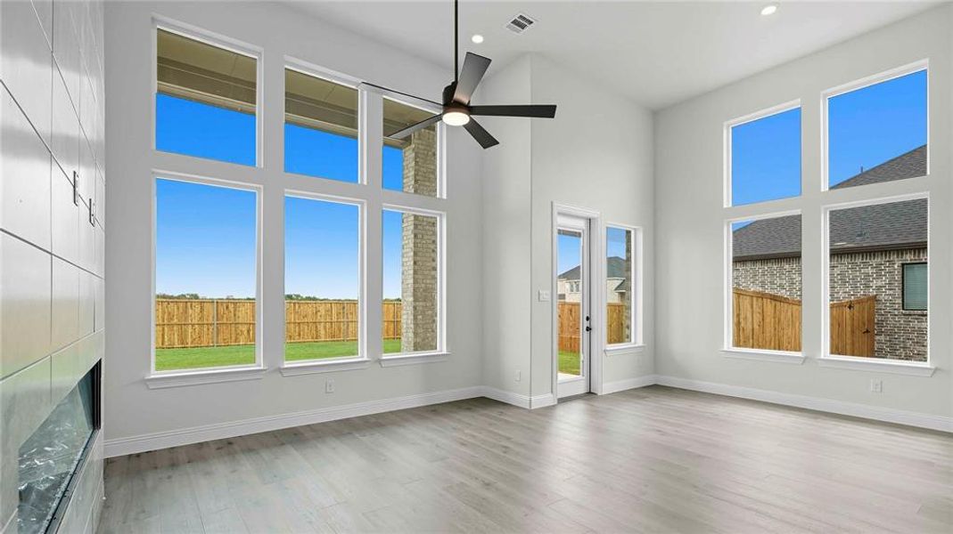 Spacious, unfurnished interior of a new home in Clearview Ranch, Royse City (Image 28).