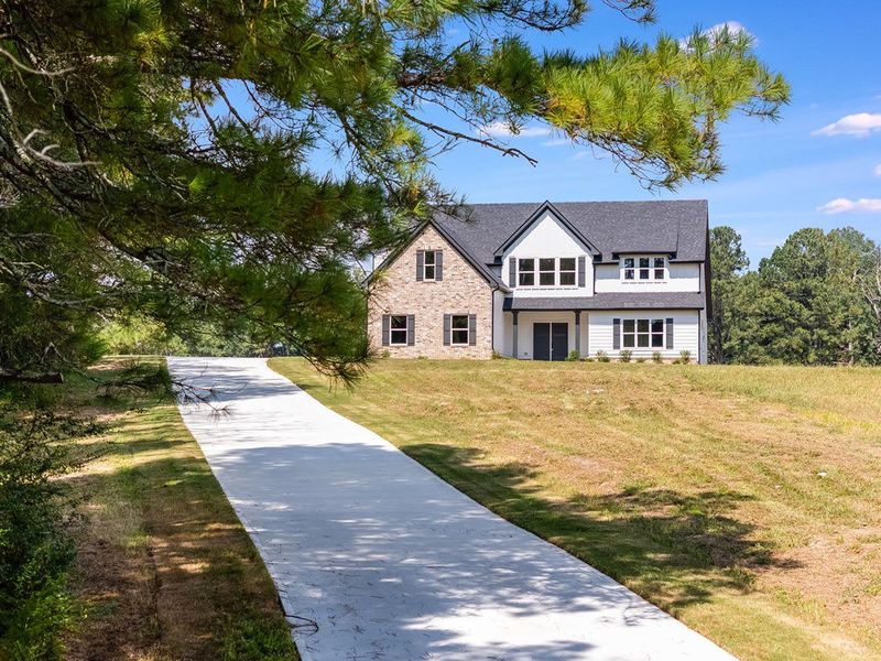 Image 45 of a home in LOVVORN ESTATES.
