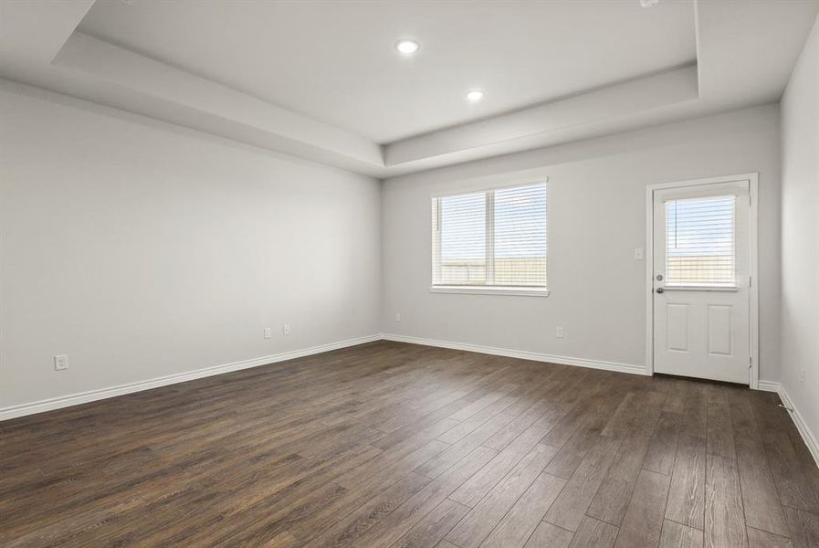 Spacious, unfurnished interior of a new home in Sycamore Landing, Fort Worth (Image 13). Spacious, unfurnished interior of a new home in Sycamore Landing, Fort Worth (Image 13).