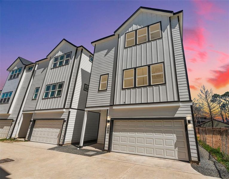 Well designed 3 story single family home with clean lines and modern finishes. Nestled in Independence Heights with easy access to I-45 and Loop 610.