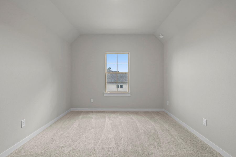 Spacious, unfurnished interior of a new home in Sienna 45', 50', Missouri City (Image 29).