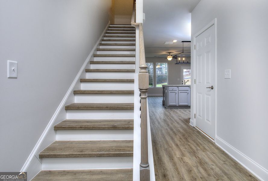 Spacious, unfurnished interior of a new home in Morning Creek Forest, Atlanta (Image 13).