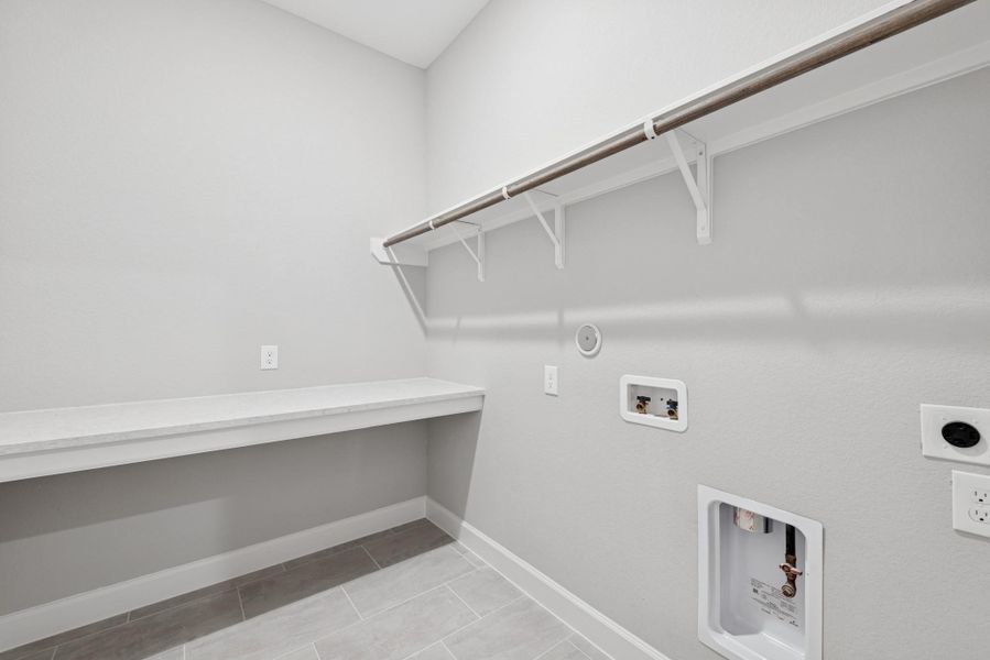 Spacious, unfurnished interior of a new home in Kresston, Magnolia (Image 33).