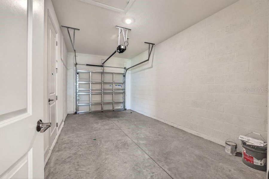 Spacious, unfurnished interior of a new home in Firethorn, Parrish (Image 27).