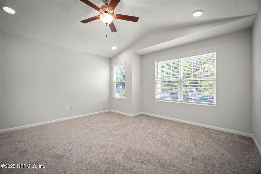 Spacious, unfurnished interior of a new home in , Jacksonville (Image 22).