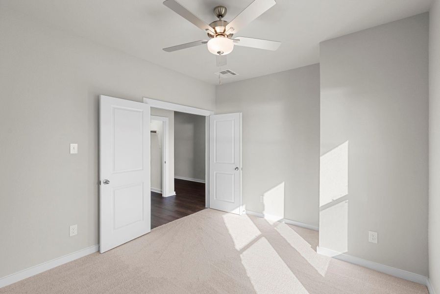 Spacious, unfurnished interior of a new home in Windrose Green, Angleton (Image 17).