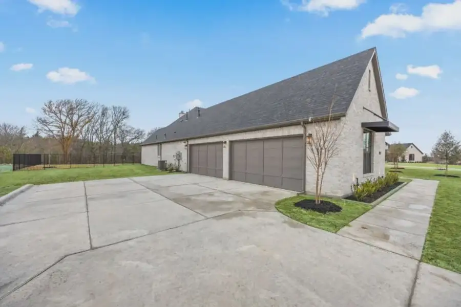 Exterior details and patio area of a home in Harper Estates, Celina (Image 3).