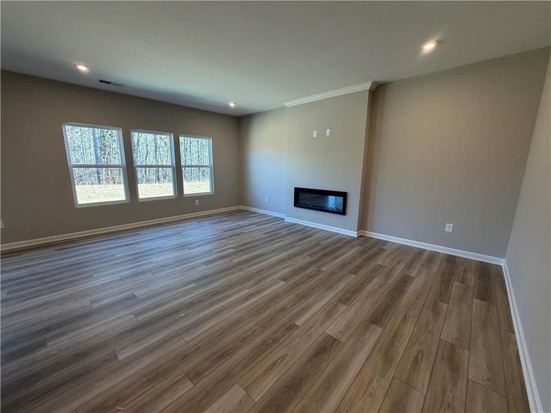 Spacious, unfurnished interior of a new home in Twin Lakes, Hoschton (Image 3).