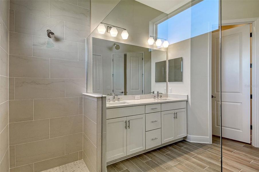 Furnished interior view inside a new home in Canoe Creek, Parrish (Image 10).