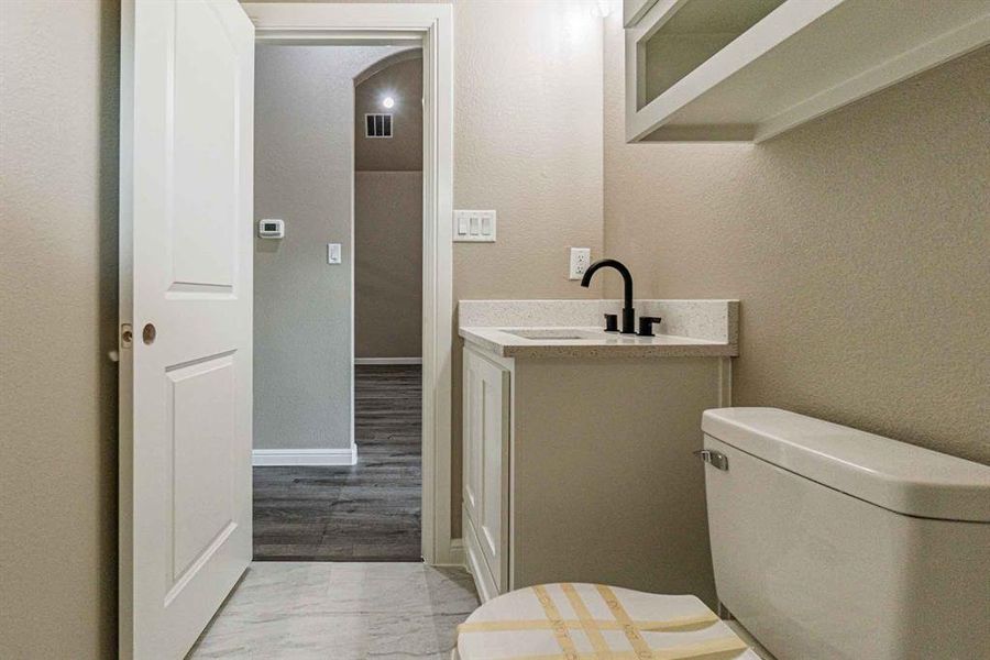 Furnished interior view inside a new home in , Granbury (Image 15). Furnished interior view inside a new home in , Granbury (Image 15).