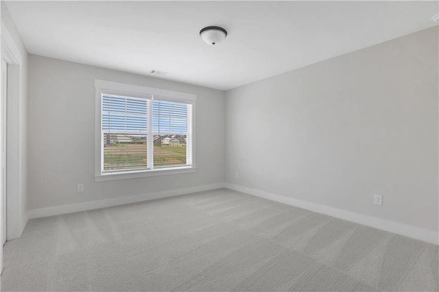 Spacious, unfurnished interior of a new home in Twin Lakes, Hoschton (Image 15).