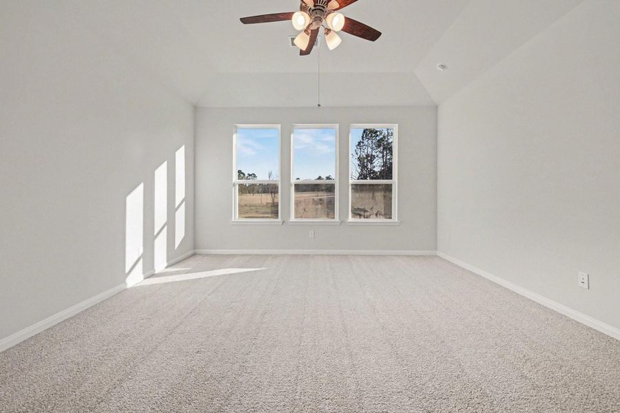 Spacious, unfurnished interior of a new home in Rose Hill Estates, Willis (Image 27).