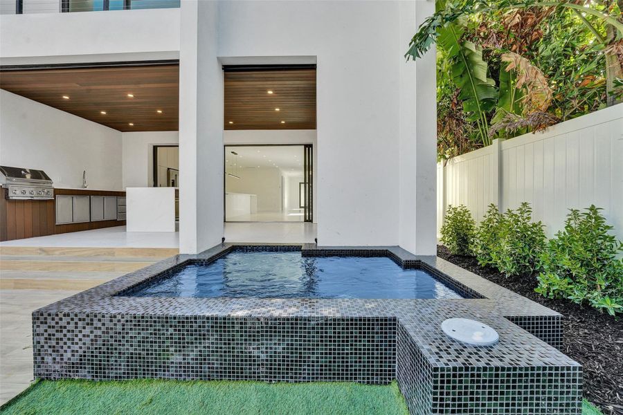 Exterior details and patio area of a home in , Fort Lauderdale (Image 35). Exterior details and patio area of a home in , Fort Lauderdale (Image 35).