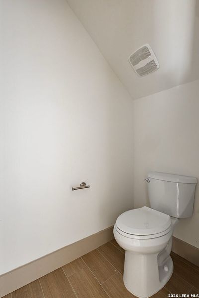 Spacious, unfurnished interior of a new home in , Eagle Pass (Image 23).