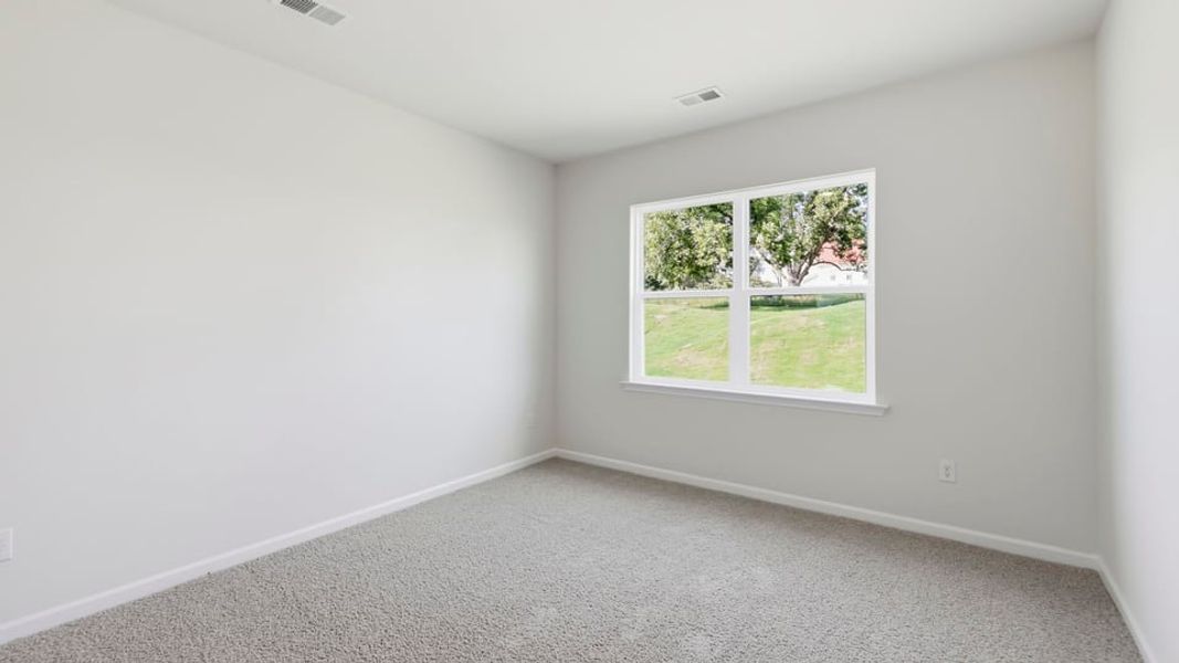 Spacious, unfurnished interior of a new home in Benjamin's Grove, Woodruff (Image 29).