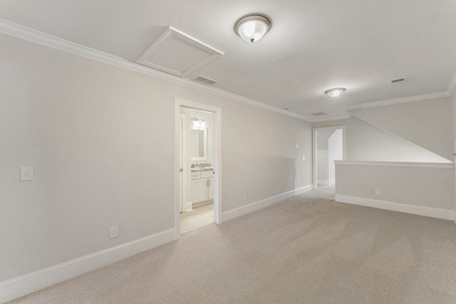Spacious, unfurnished interior of a new home in Taylor Oaks, Greenville (Image 29).
