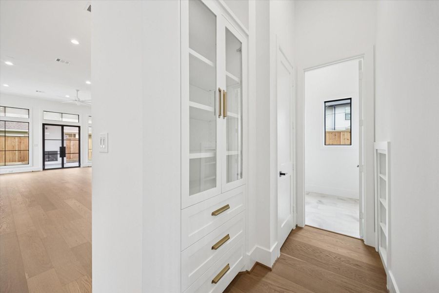 Spacious, unfurnished interior of a new home in , Houston (Image 19).