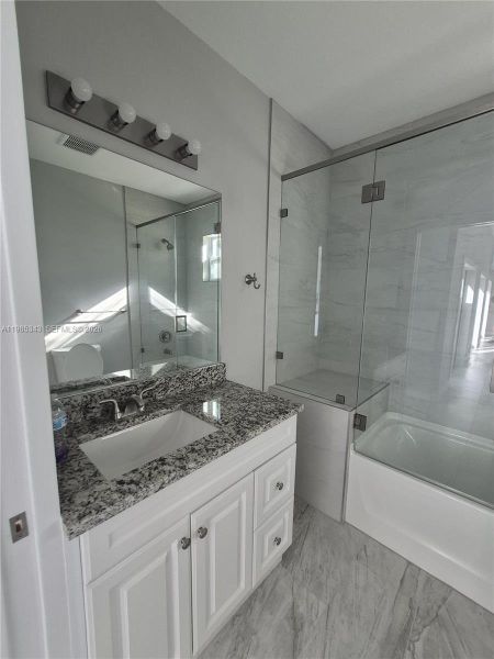 Furnished interior view inside a new home in , Cape Coral (Image 5).