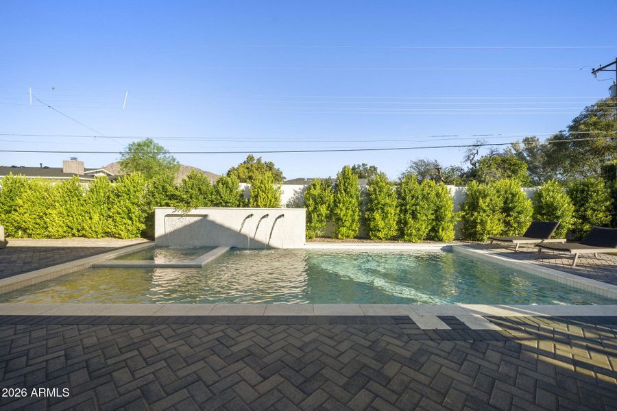 64-web-or-mls-6312-e-calle-del-paisano