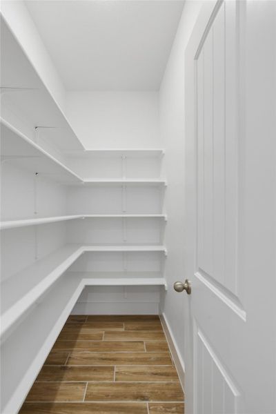 Spacious, unfurnished interior of a new home in Enclave at Cele, Pflugerville (Image 19).