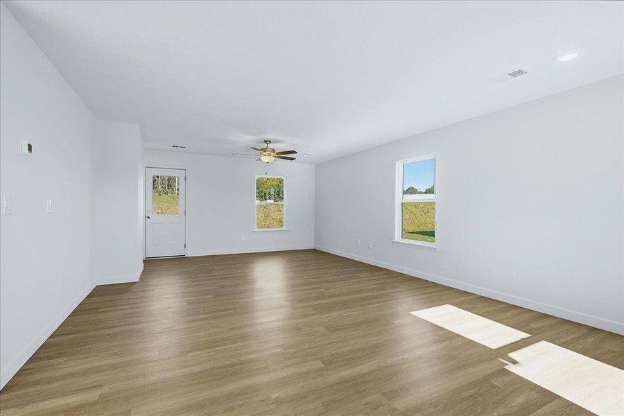 Spacious, unfurnished interior of a new home in Stones Throw, Inman (Image 13).