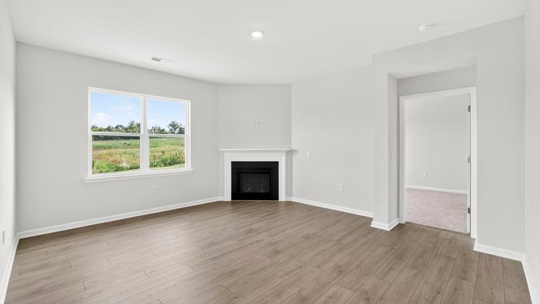 Spacious, unfurnished interior of a new home in Benjamin's Grove, Woodruff (Image 26).