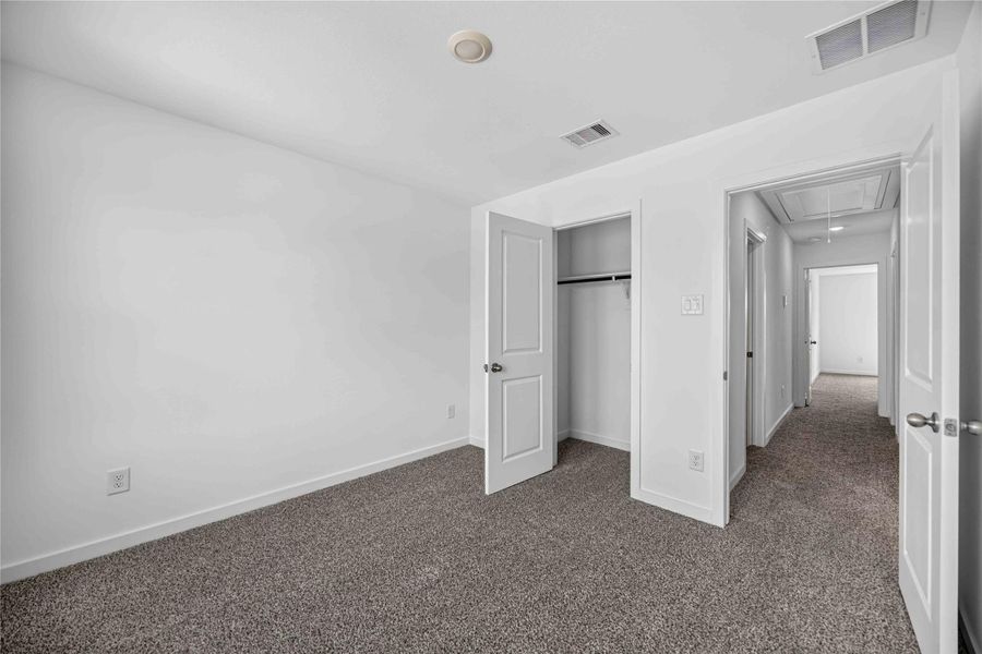 Spacious, unfurnished interior of a new home in City Gate, Houston (Image 25).