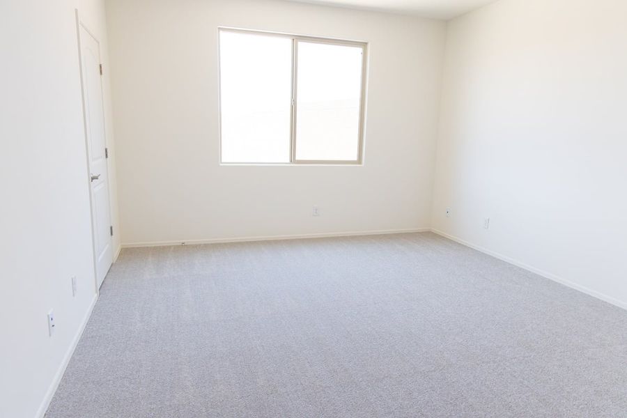 Spacious, unfurnished interior of a new home in Colina de Anza Traditions, Tucson (Image 5). Spacious, unfurnished interior of a new home in Colina de Anza Traditions, Tucson (Image 5).