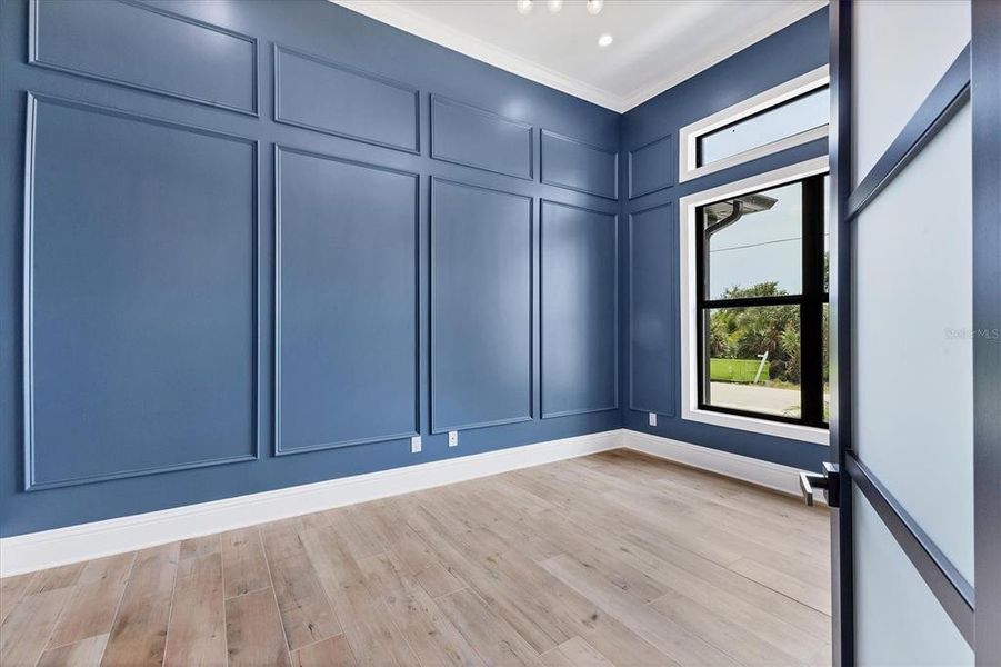 Spacious, unfurnished interior of a new home in , Port Charlotte (Image 11). Spacious, unfurnished interior of a new home in , Port Charlotte (Image 11).
