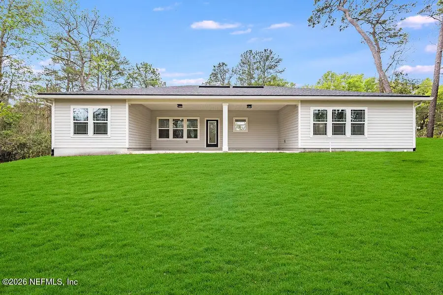 Exterior details and patio area of a home in , Middleburg (Image 14).