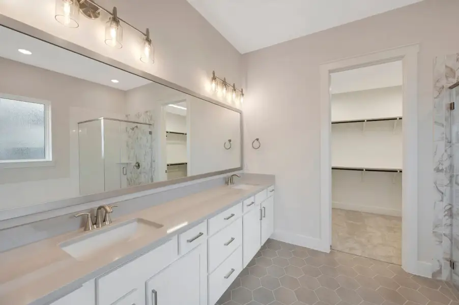 Owner's Bath