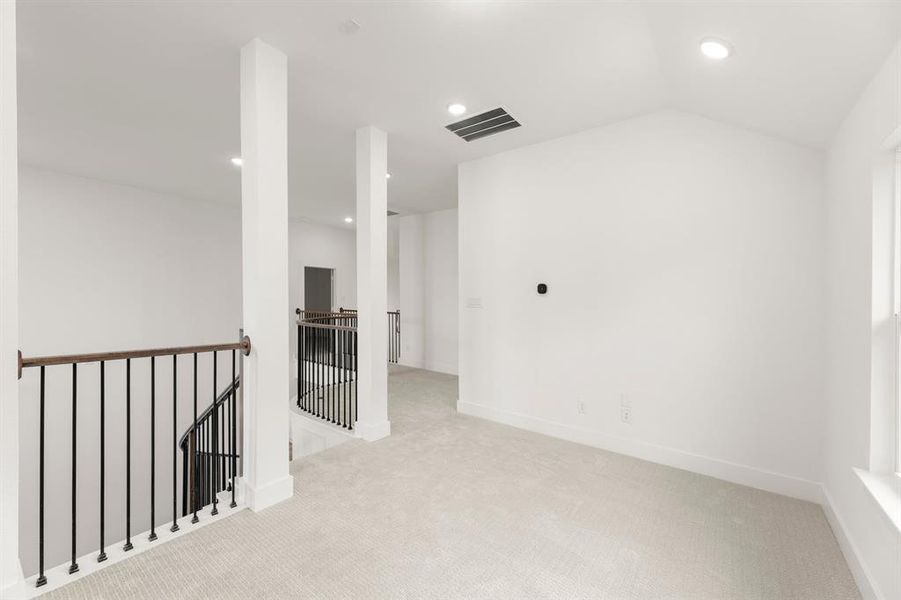Spacious, unfurnished interior of a new home in Sutton Fields, Celina (Image 24).